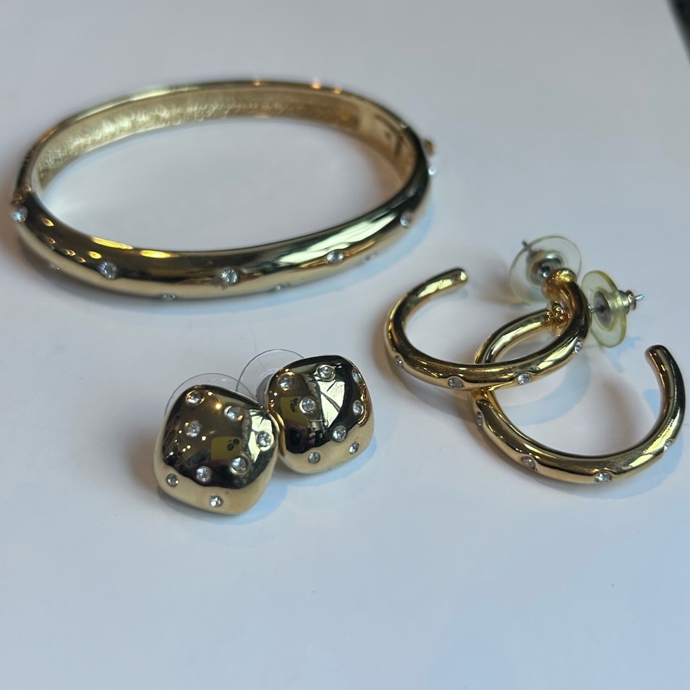 Vintage early 90s Gold tone hoop earrings, studs, and bangle bracelet set. NIB